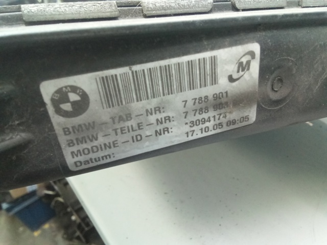BMW 7788901 Radiador de refrigeración del motor  disponible Lugo