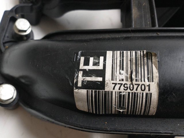 7790701 BMW Colector de admisión  comprar en Jaén