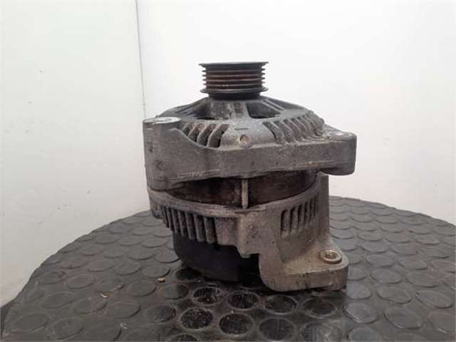 7792092 Alternador  disponible Málaga