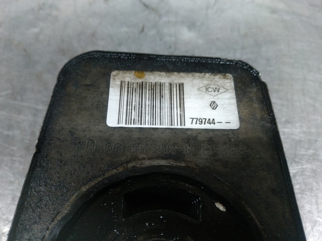 RENAULT 779744 Radiador de aceite debajo del filtro  disponible Valladolid