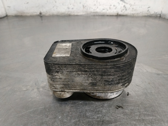 RENAULT 779744 Radiador de aceite debajo del filtro  disponible Valladolid