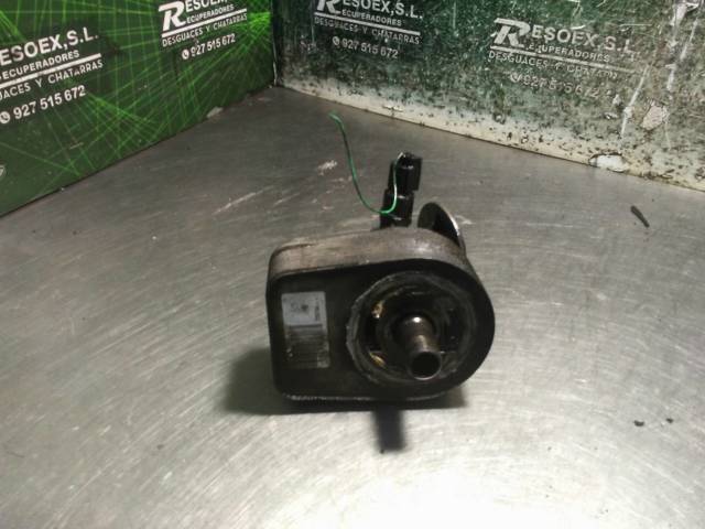 RENAULT 779744 Radiador de aceite debajo del filtro comprar Pamplona