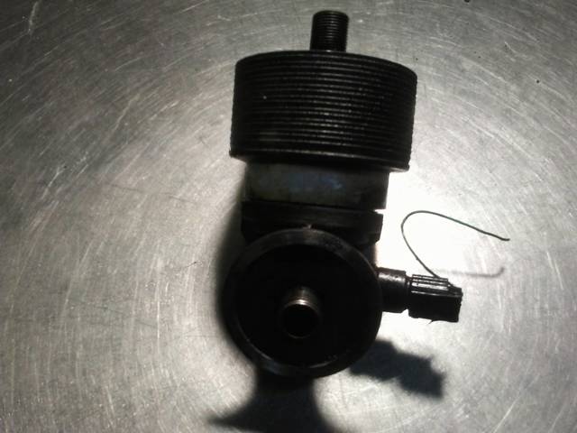 779744 RENAULT Radiador de aceite debajo del filtro  en stock Huelva