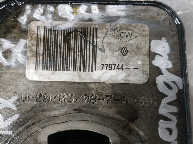779744 Radiador de aceite debajo del filtro comprar Girona