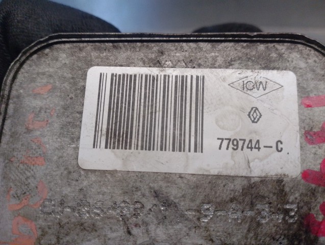 779744C RENAULT Radiador de aceite debajo del filtro comprar Madrid