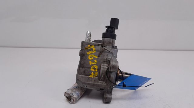 7797874 Bomba de alta presión de combustible  disponible Utrera