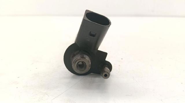 7797877 Inyector  en stock Granada