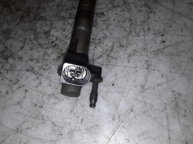 779787705 BMW Inyector de combustible  disponible Ourense