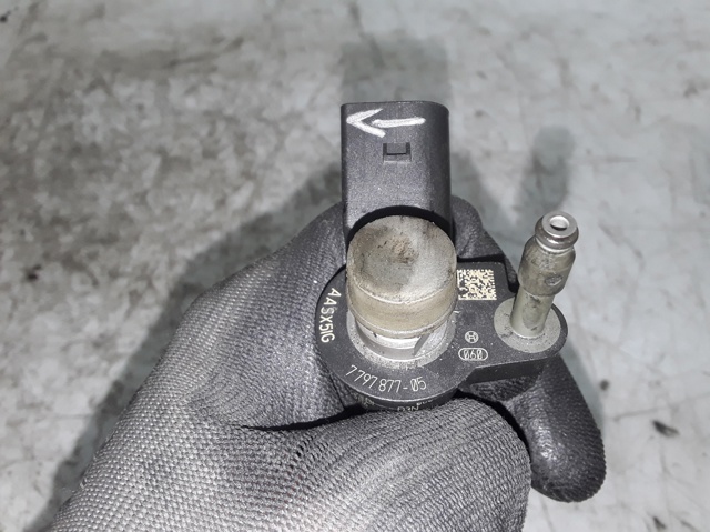 BMW 779787705 Inyector de combustible  disponible España