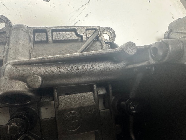 7798014 BMW Bomba De Aceite  en stock Huelva