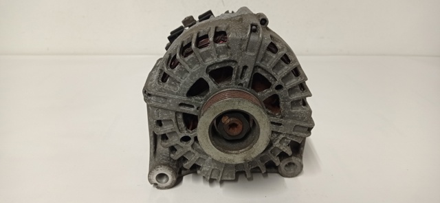 7802261AI04 BMW Alternador  disponible Ourense