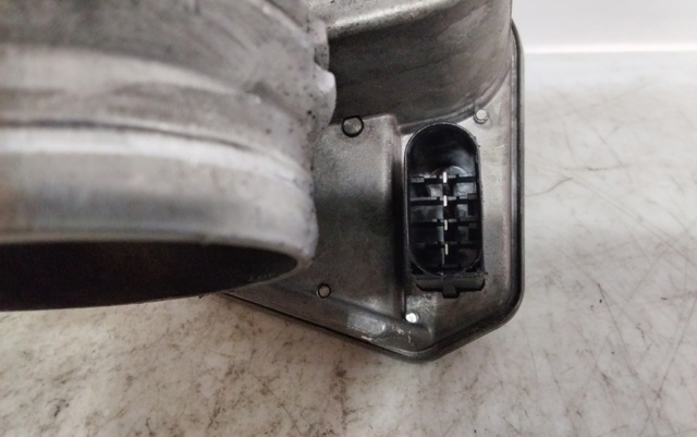 Caja de mariposa 780437301 BMW