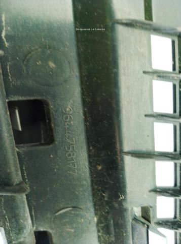 7804N2 PEUGEOT Parrilla del radiador  comprar en Lleida