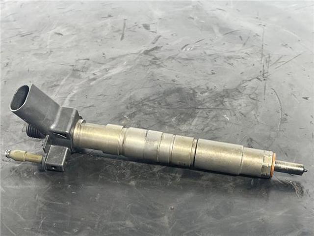 7805428 BMW Inyector  en stock Huelva