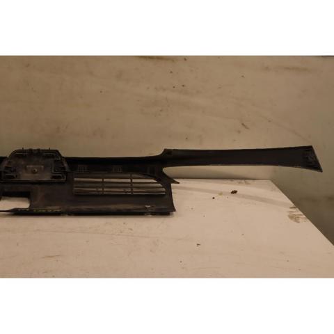 7810C5 PEUGEOT Emblema de la parrilla del radiador  en stock Gandía