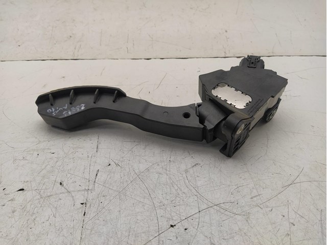 Potenciometro pedal para toyota auris 1.4 d-4d (nde180_) 1ndtv 7811002011