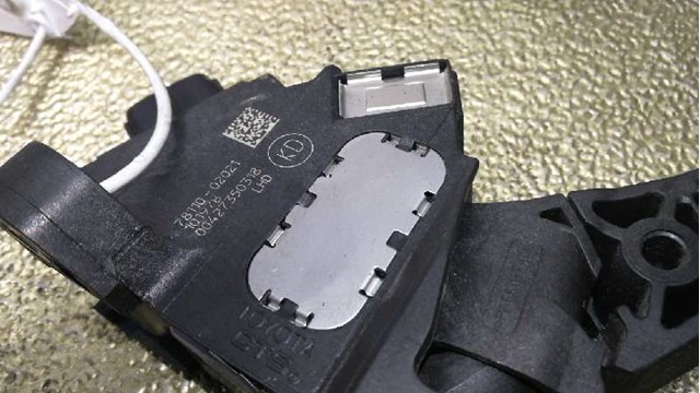 7811002021 Pedal del acelerador  disponible Burgos