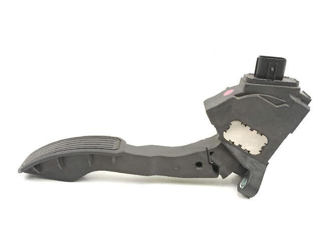7811002021 TOYOTA Pedal del acelerador  en stock Gandía