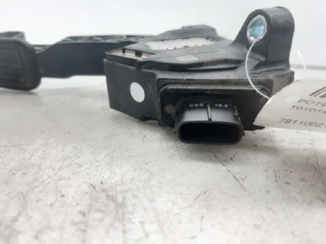 7811002120 Pedal del acelerador  en stock Castellón