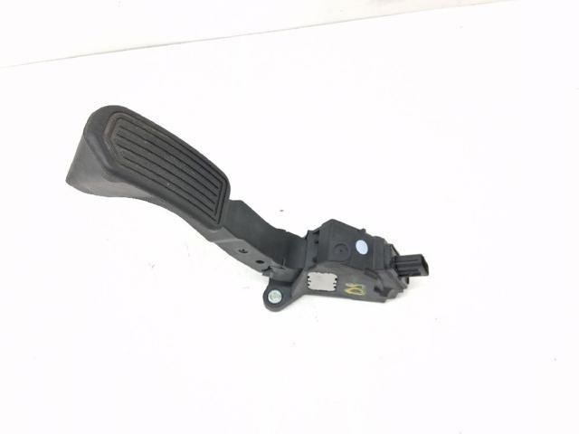 TOYOTA 7811002120 Pedal del acelerador  en stock Salamanca