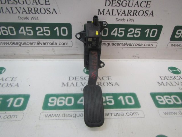 Potenciómetro pedal Toyota Corolla  familiar comprar en España
