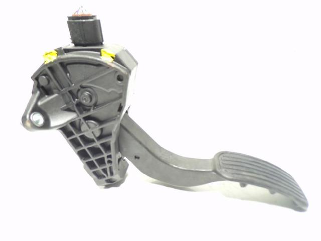 TOYOTA 7811002210 Pedal del acelerador  en stock Terrassa