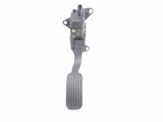 TOYOTA 7811002210 Pedal del acelerador  en stock Valencia