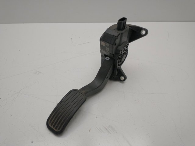 7811002210 TOYOTA Pedal del acelerador  comprar en Lleida