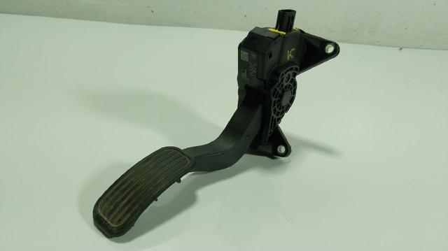 TOYOTA 7811002210 Pedal del acelerador  en stock Salamanca