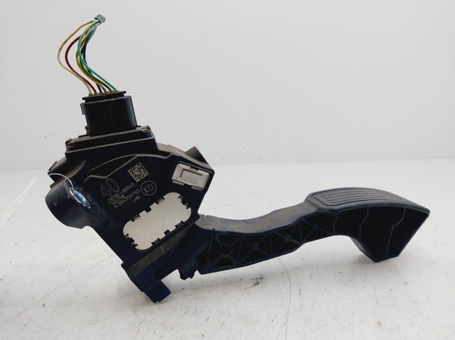 Potenciómetro pedal Toyota Avensis  (T27)
