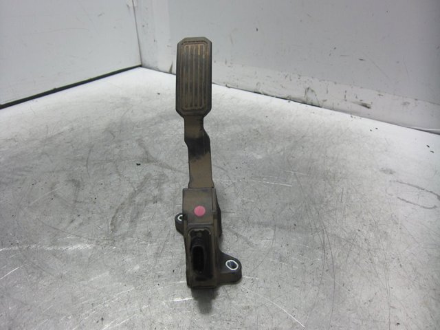 Comprar Pedal del acelerador Toyota Avensis  T27 a bajo precio