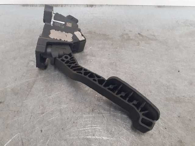 781100D010 TOYOTA Pedal del acelerador comprar Alcalá