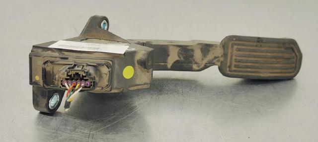 781100W040 TOYOTA Pedal del acelerador  comprar en Lleida