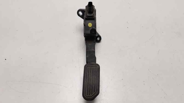 781100W040 Toyota