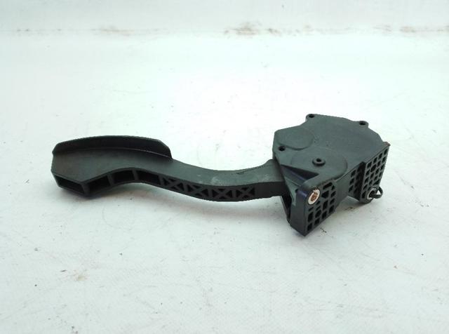 7811012010 TOYOTA Pedal del acelerador comprar Madrid