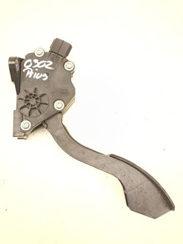7811012010 Pedal del acelerador  disponible Utrera