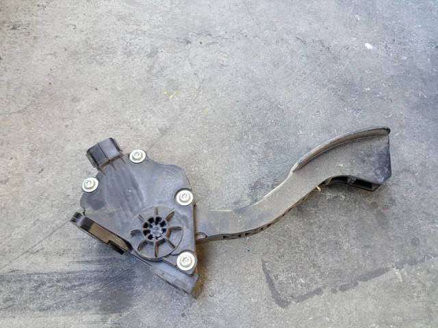 Comprar Pedal del acelerador Toyota RAV4 III A3 a bajo precio