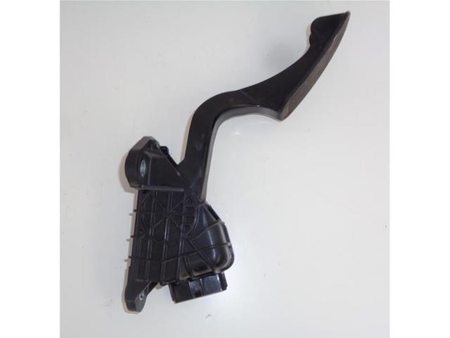 7812047050 TOYOTA Pedal del acelerador  comprar en Oviedo