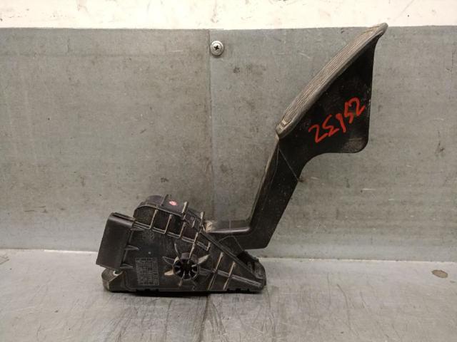 7812060350 TOYOTA Pedal del acelerador comprar Madrid
