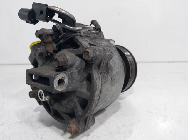 7813A428 MITSUBISHI Compresor de aire acondicionado  en stock Córdoba