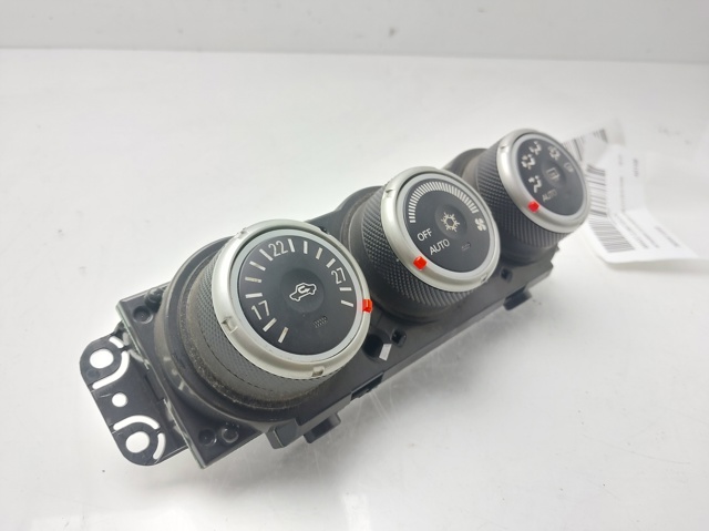7820A115XB Unidad de control aire acondicionado  en stock Sabadell