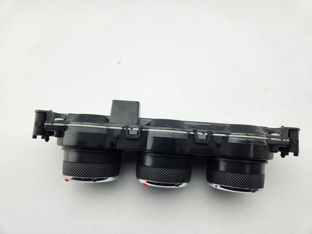 MITSUBISHI 7820A115XC Unidad de control aire acondicionado  en stock Valencia