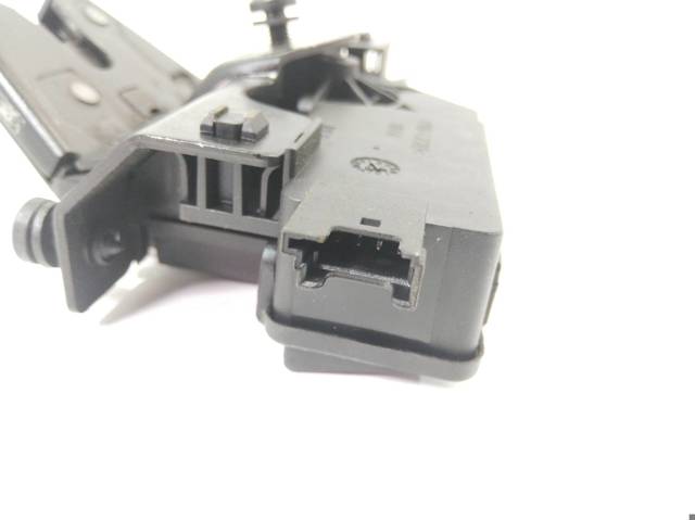 7840617 BMW Cerradura de tapa de maletero  disponible Ourense