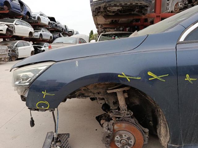 PEUGEOT 7840CA Aleta delantera izquierda  disponible Lugo