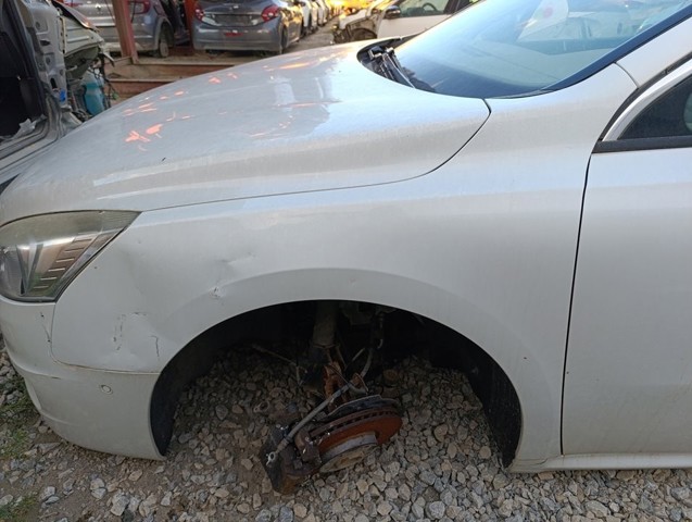7840CA Aleta delantera izquierda  comprar en Zaragoza