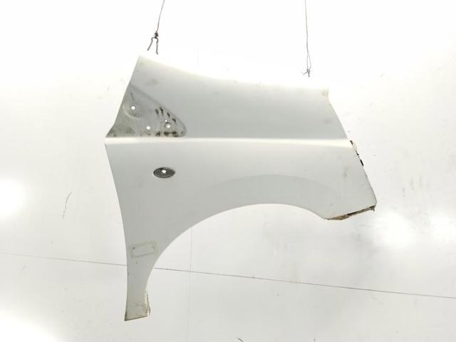 7840R6 Aleta delantera izquierda comprar Girona