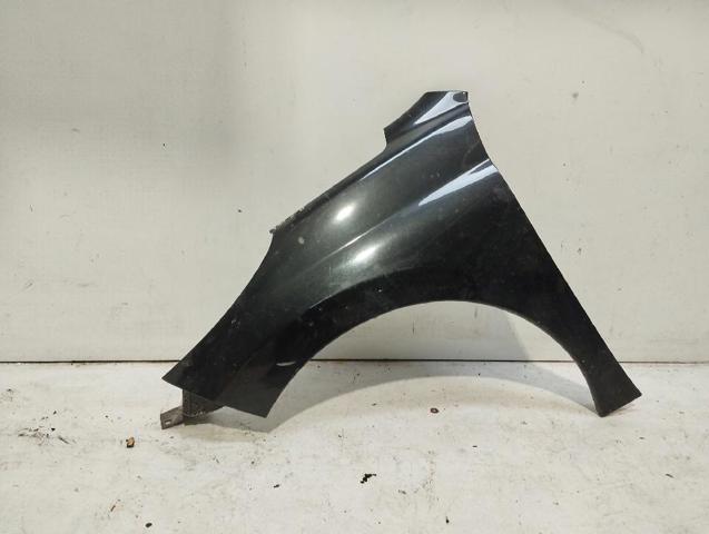 PEUGEOT 7840R9 Aleta delantera izquierda  disponible Valladolid