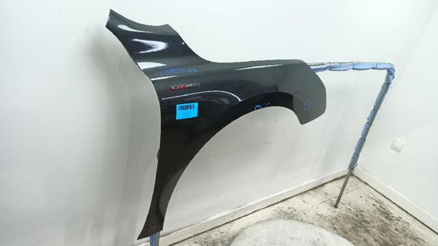 PEUGEOT 7841CA Aleta delantera derecha  disponible España