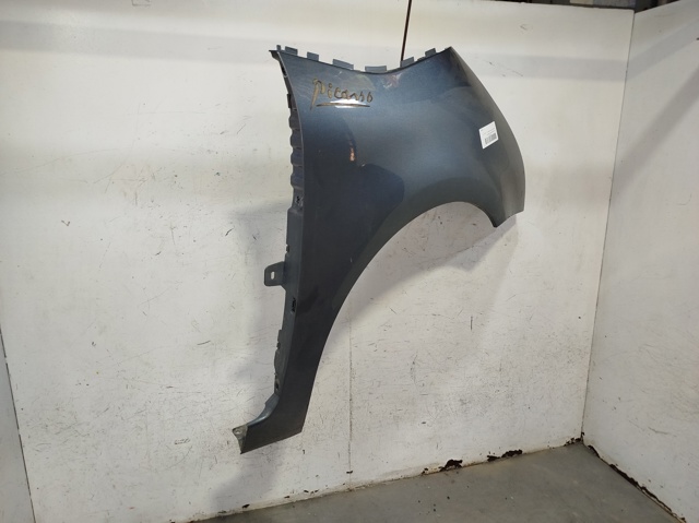 PEUGEOT 7841X2 Aleta delantera derecha  en stock Terrassa