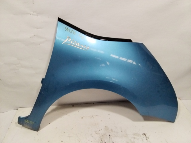 7841X2 Aleta delantera derecha  en stock Sabadell